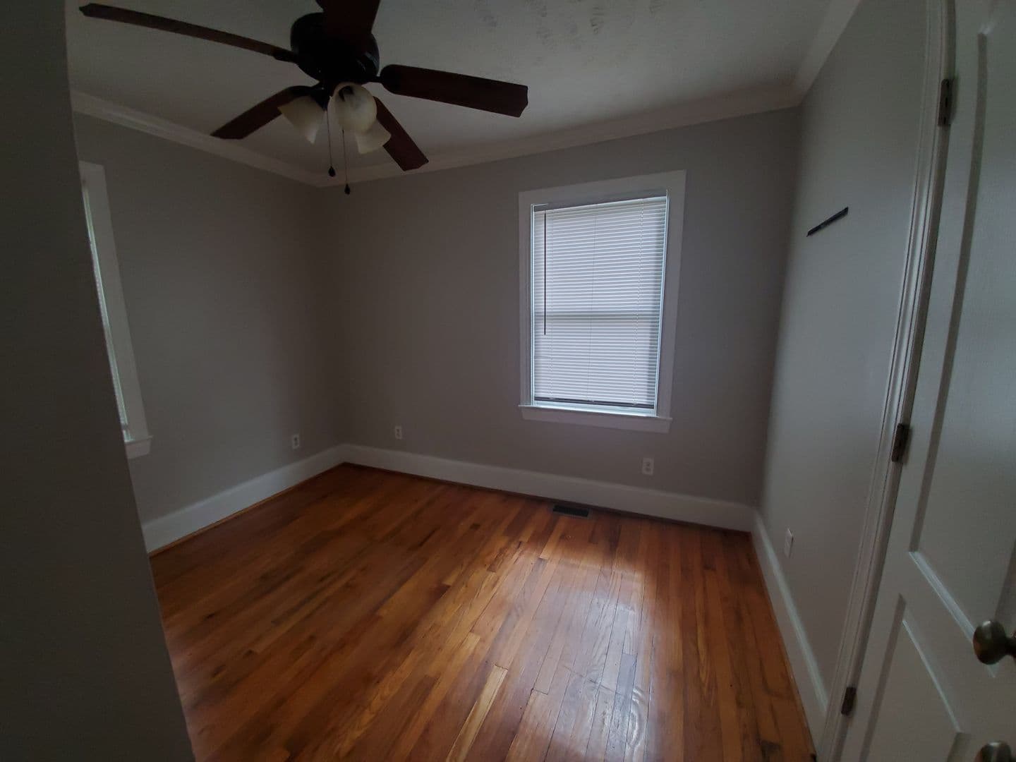 Fayetteville House: 213 Brainerd Avenue