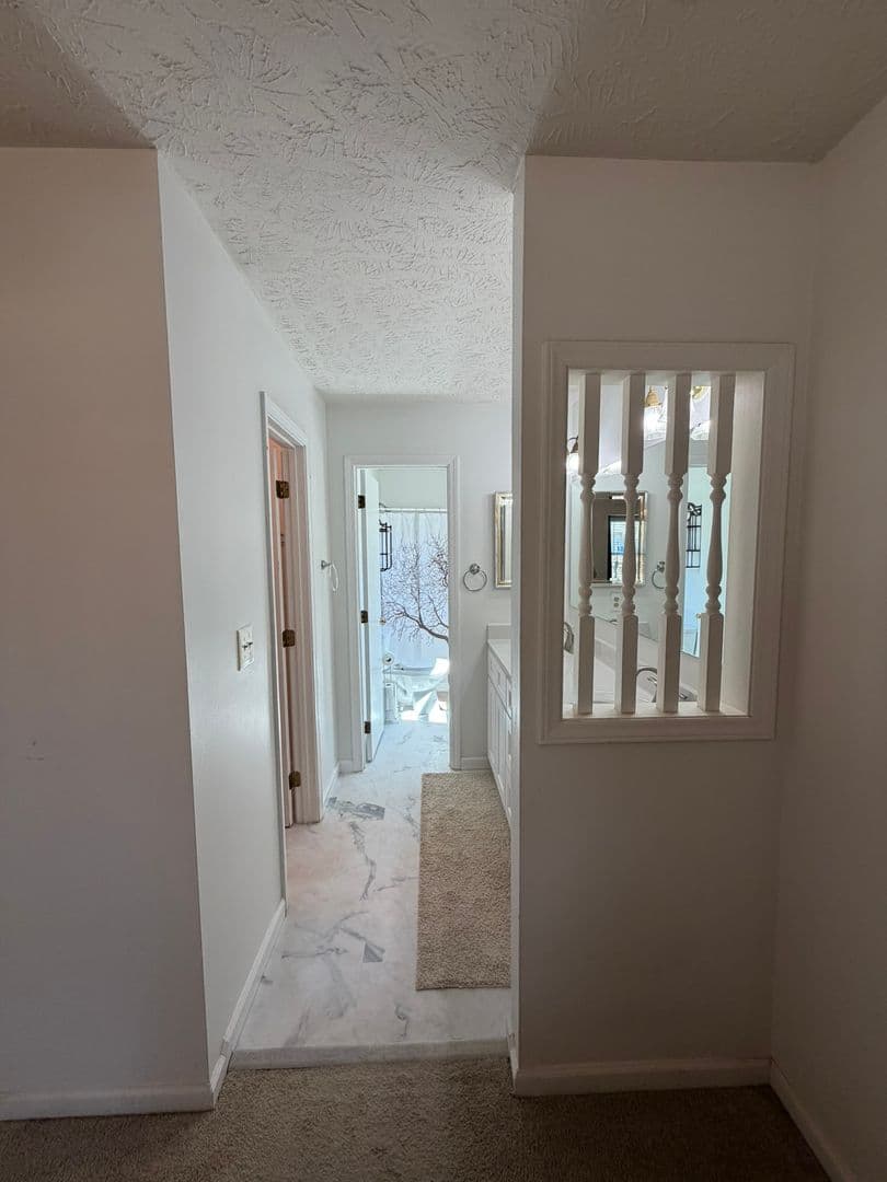 Fayetteville House: 991 Rim Rd