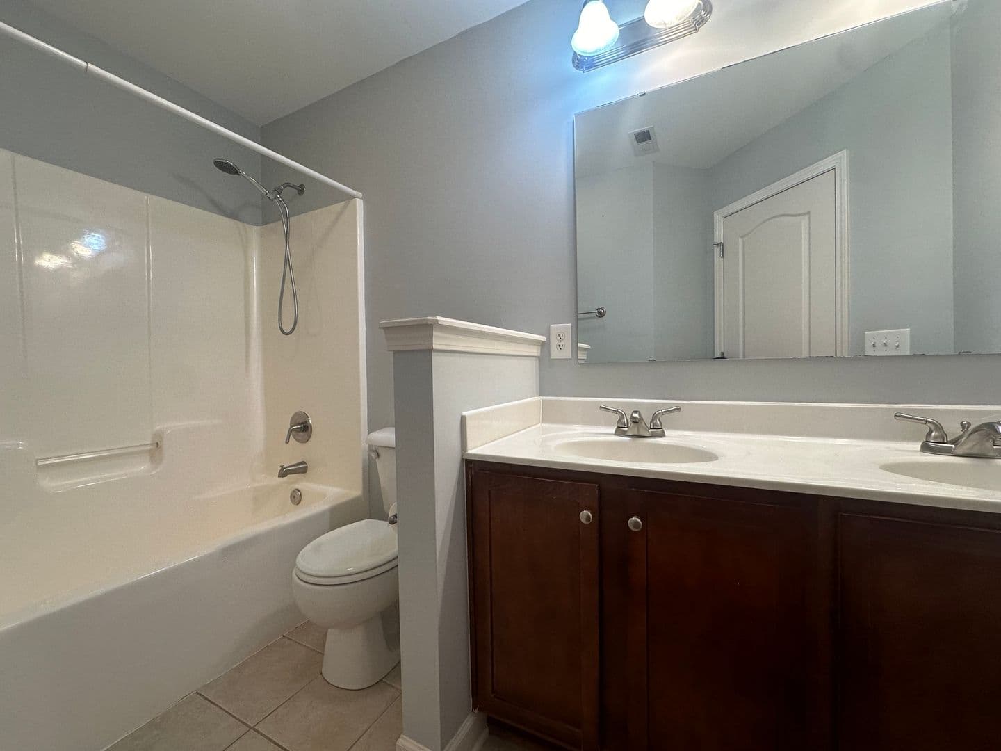 Fayetteville House: 4252 Redspire Ln