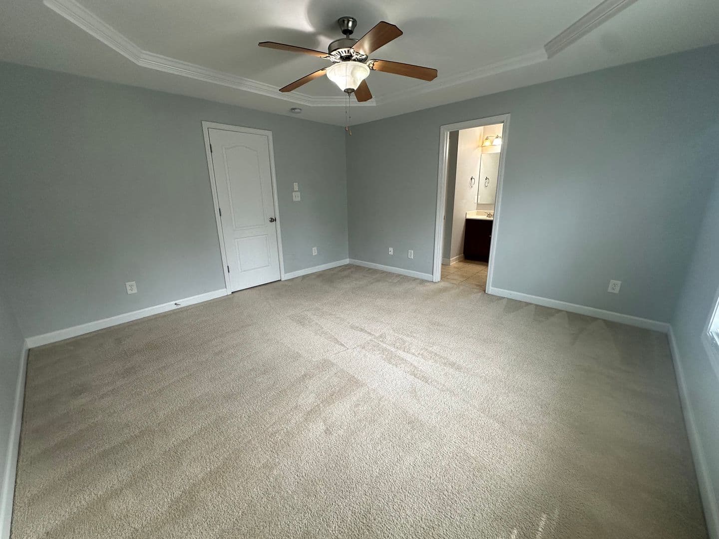 Fayetteville House: 4252 Redspire Ln