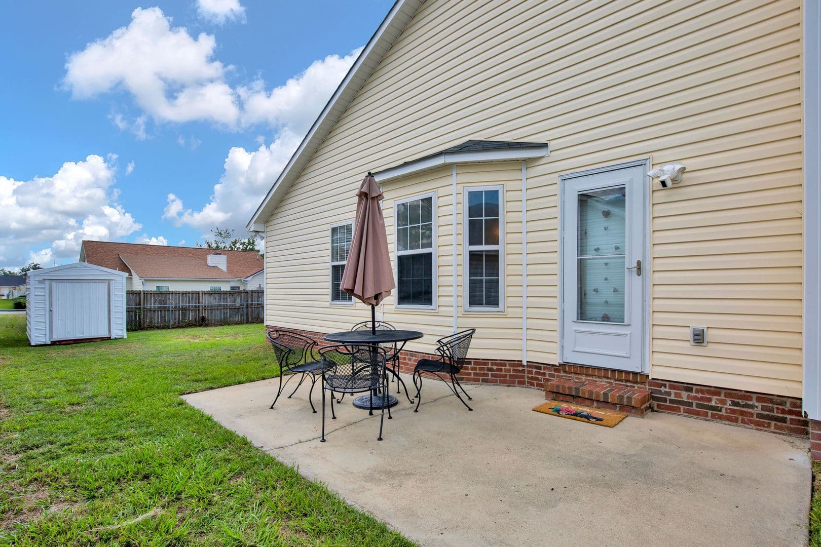 Hope Mills House: 3915 Harden Road