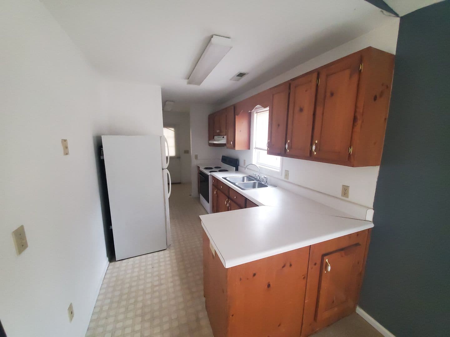 Vass House: 149 Honey Bee Ln.