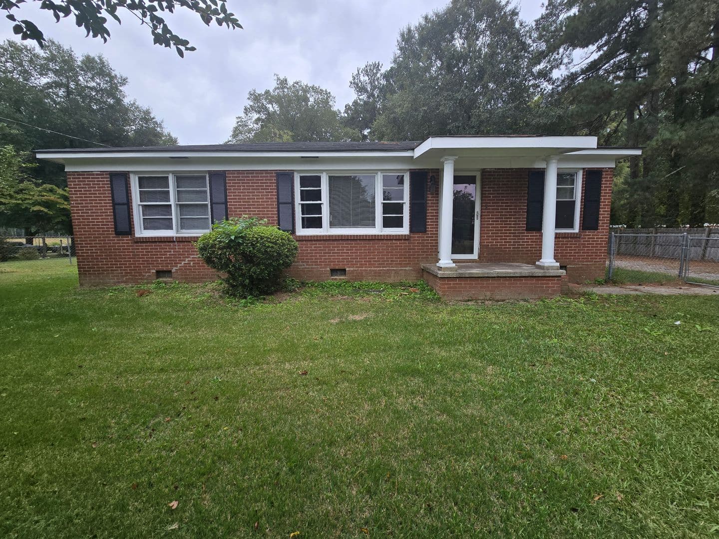 Fayetteville House: 2256 Downing Road