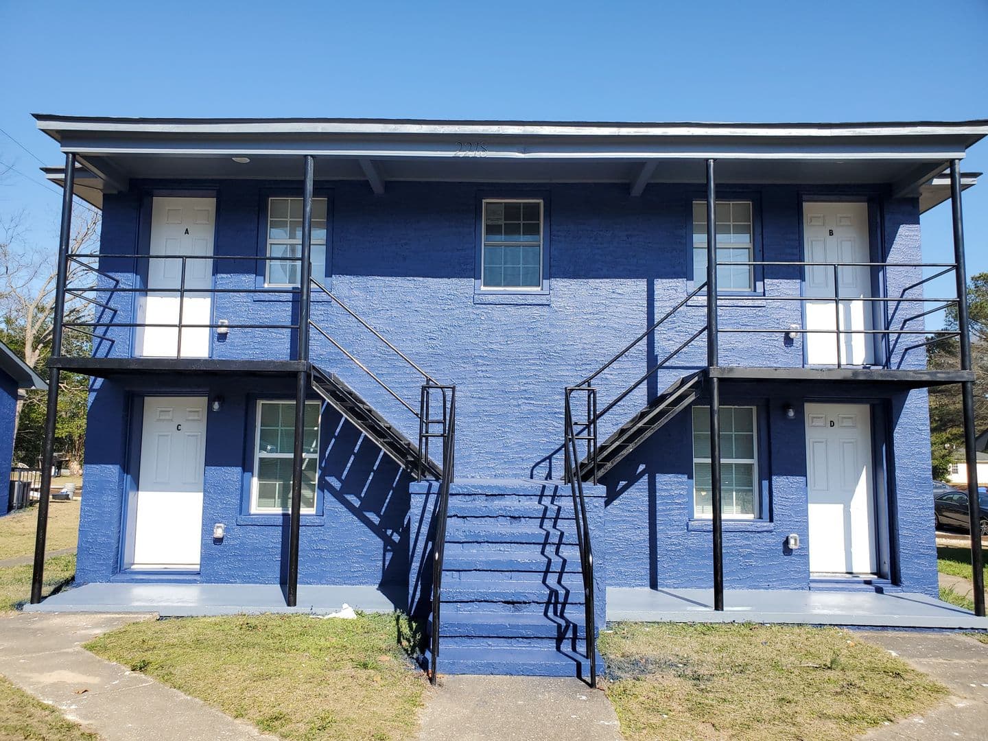 Fayetteville House: 2218-D Murchison
