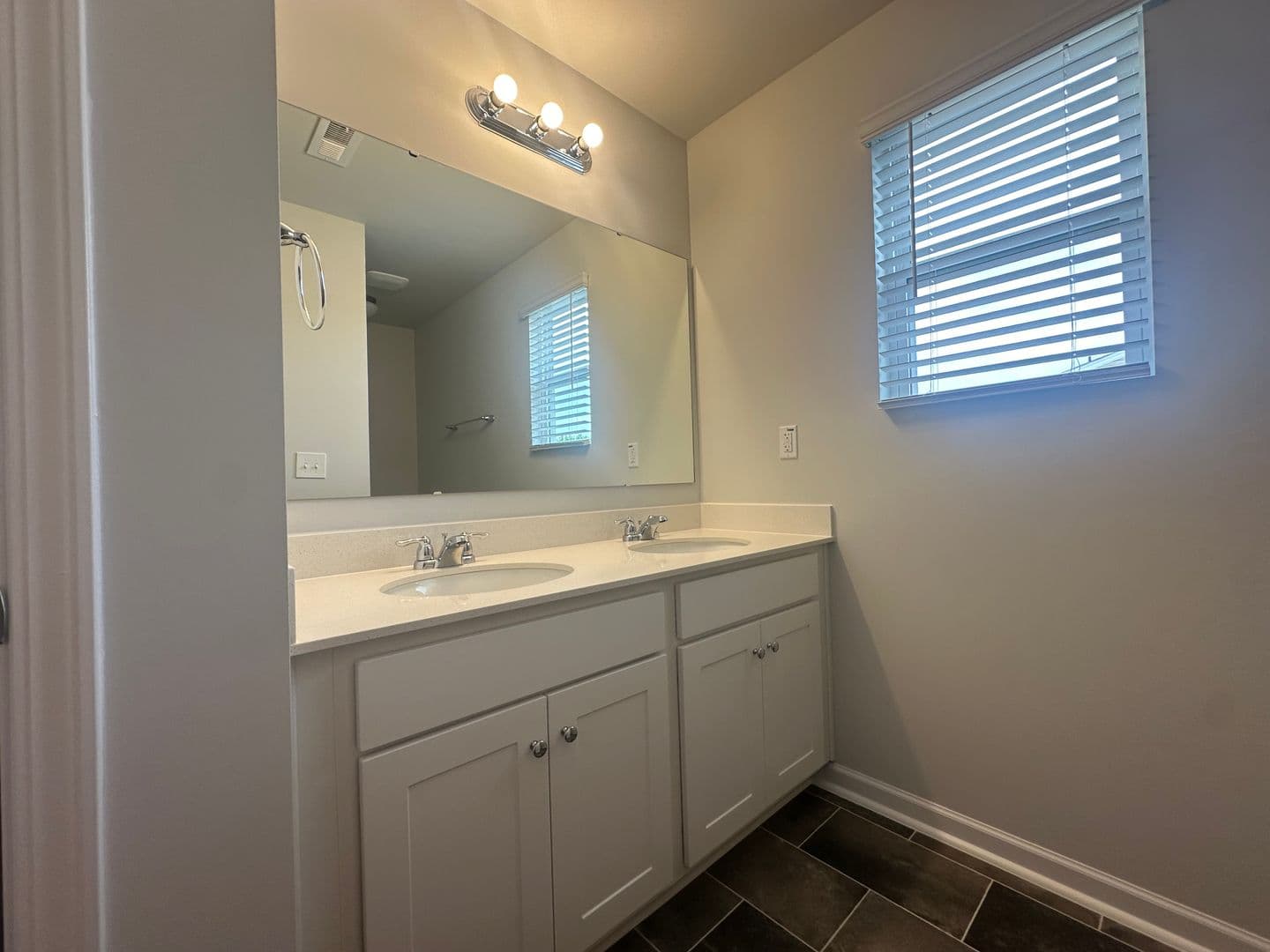 Raeford House: 191 Hornet Dr