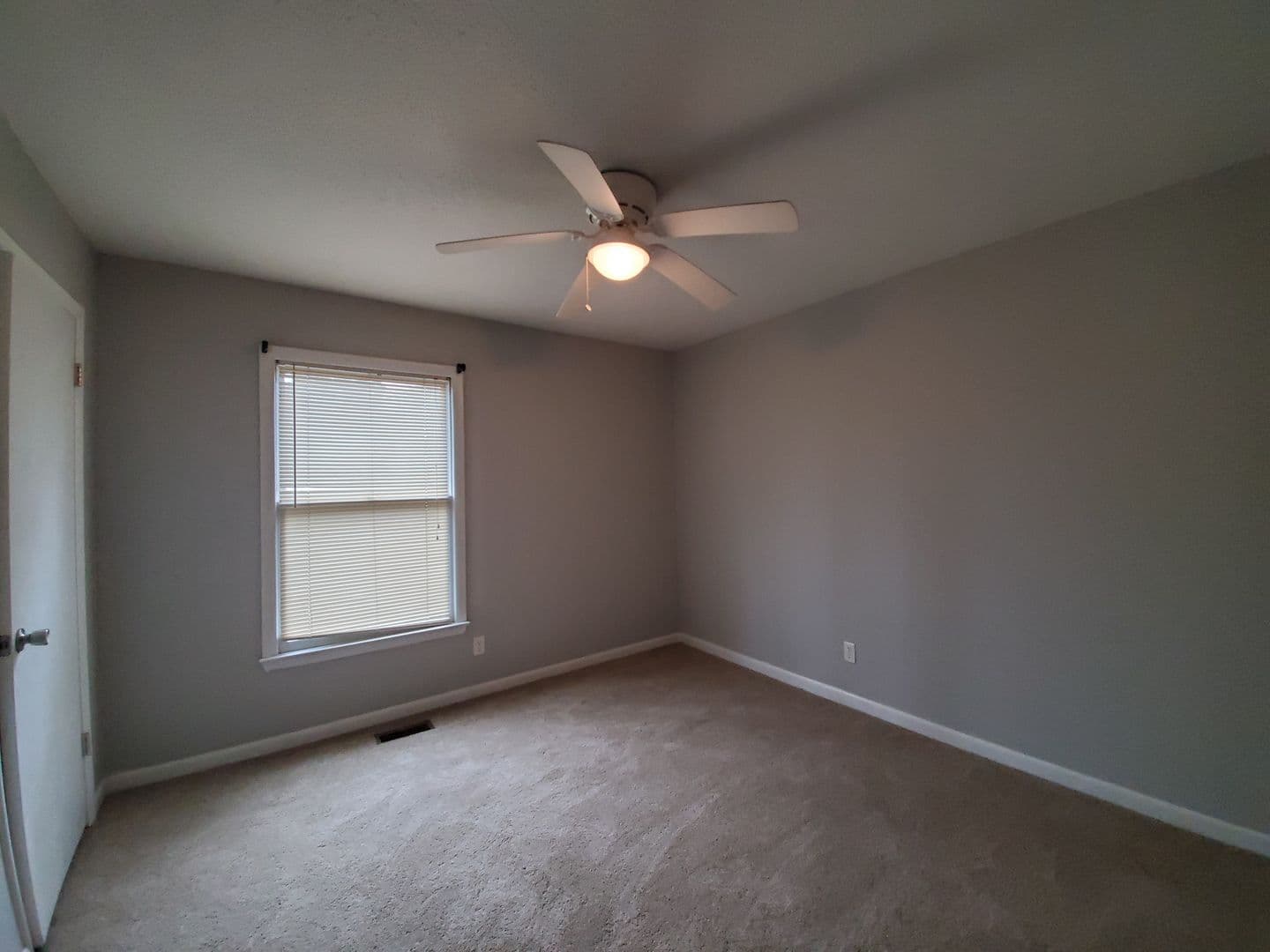 Fayetteville House: 7290 Surf Place
