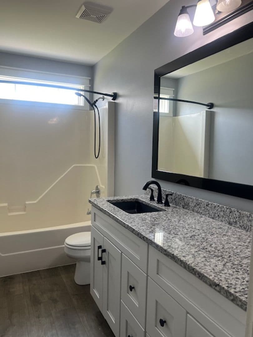 Fayetteville House: 436 Chester Lake Place