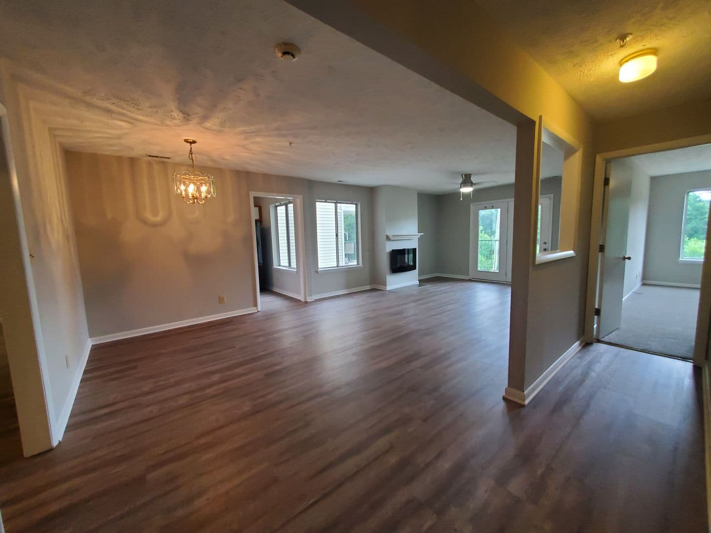 Fayetteville House: 3392-13 Galleria Drive