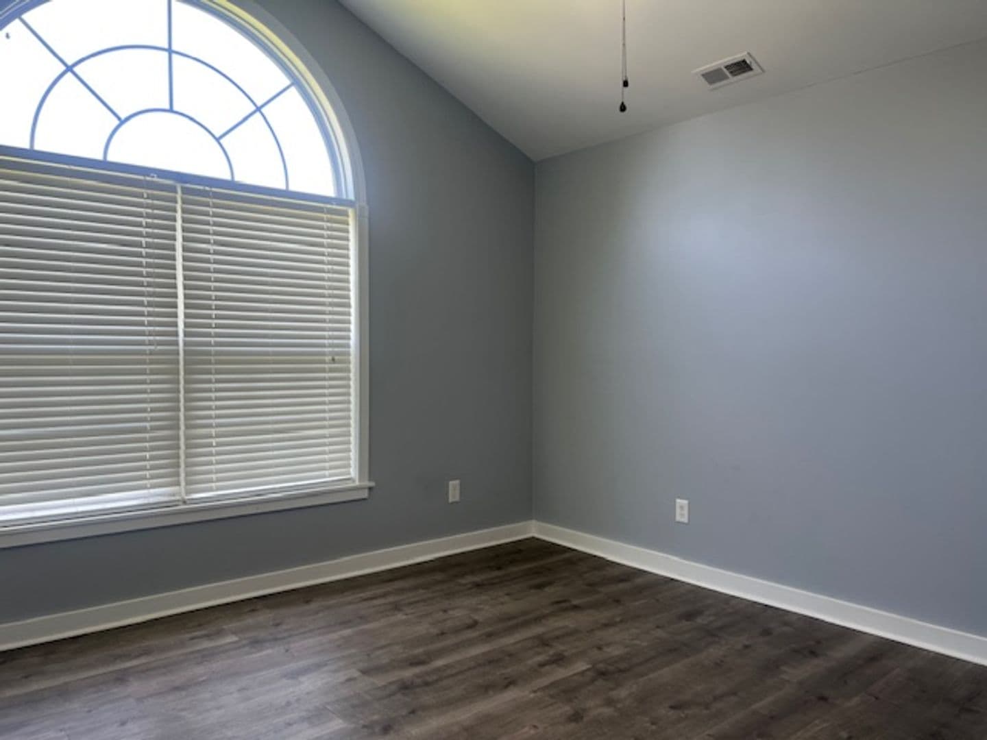Fayetteville House: 436 Chester Lake Place
