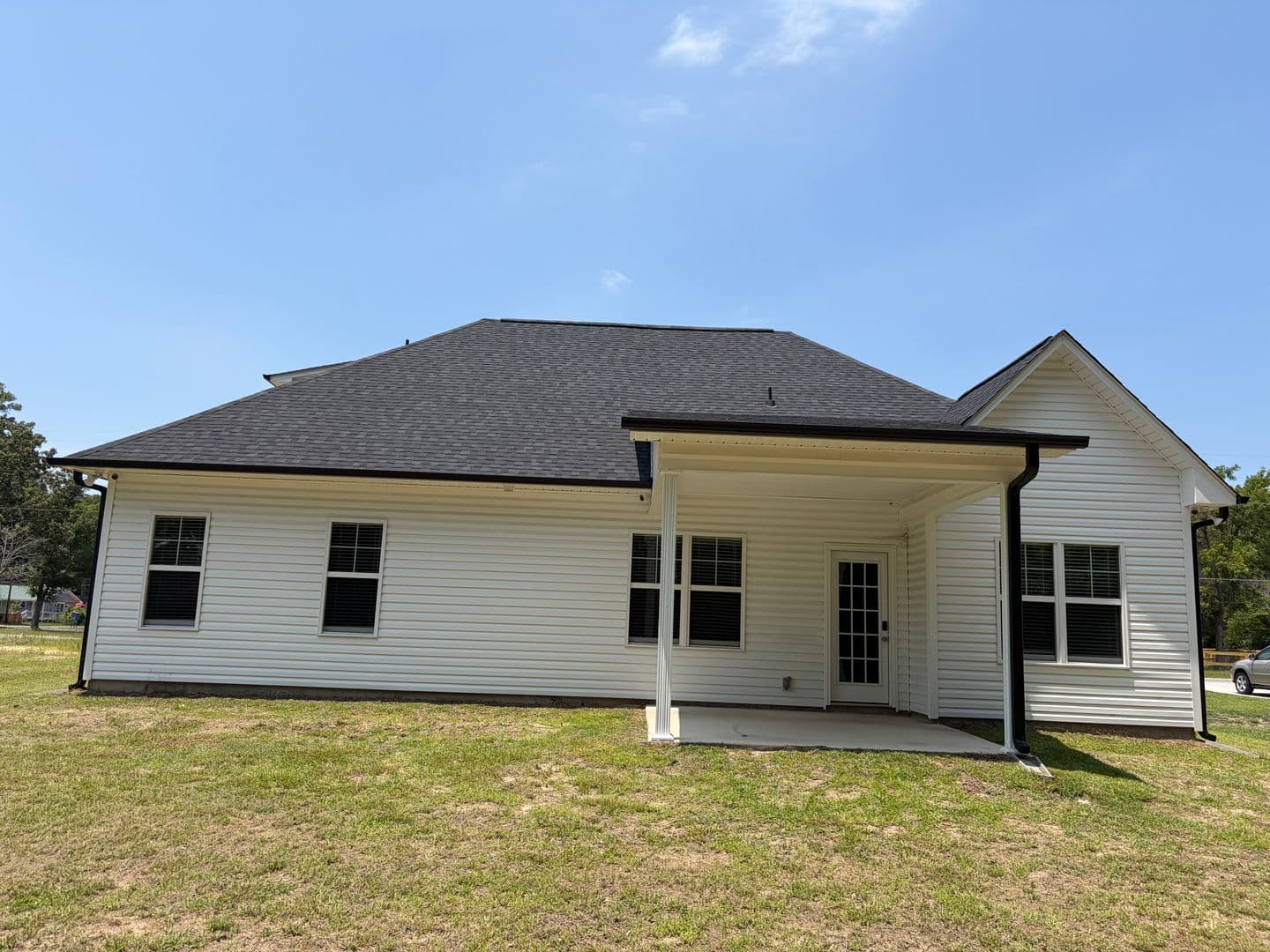 Raeford House: 908 Stevens Street