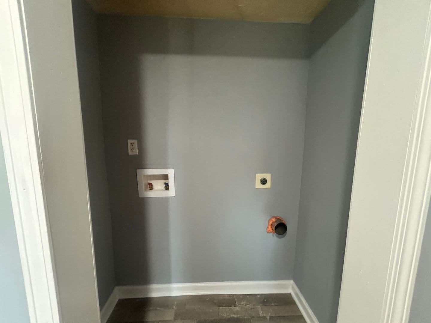Fayetteville House: 2218-D Murchison