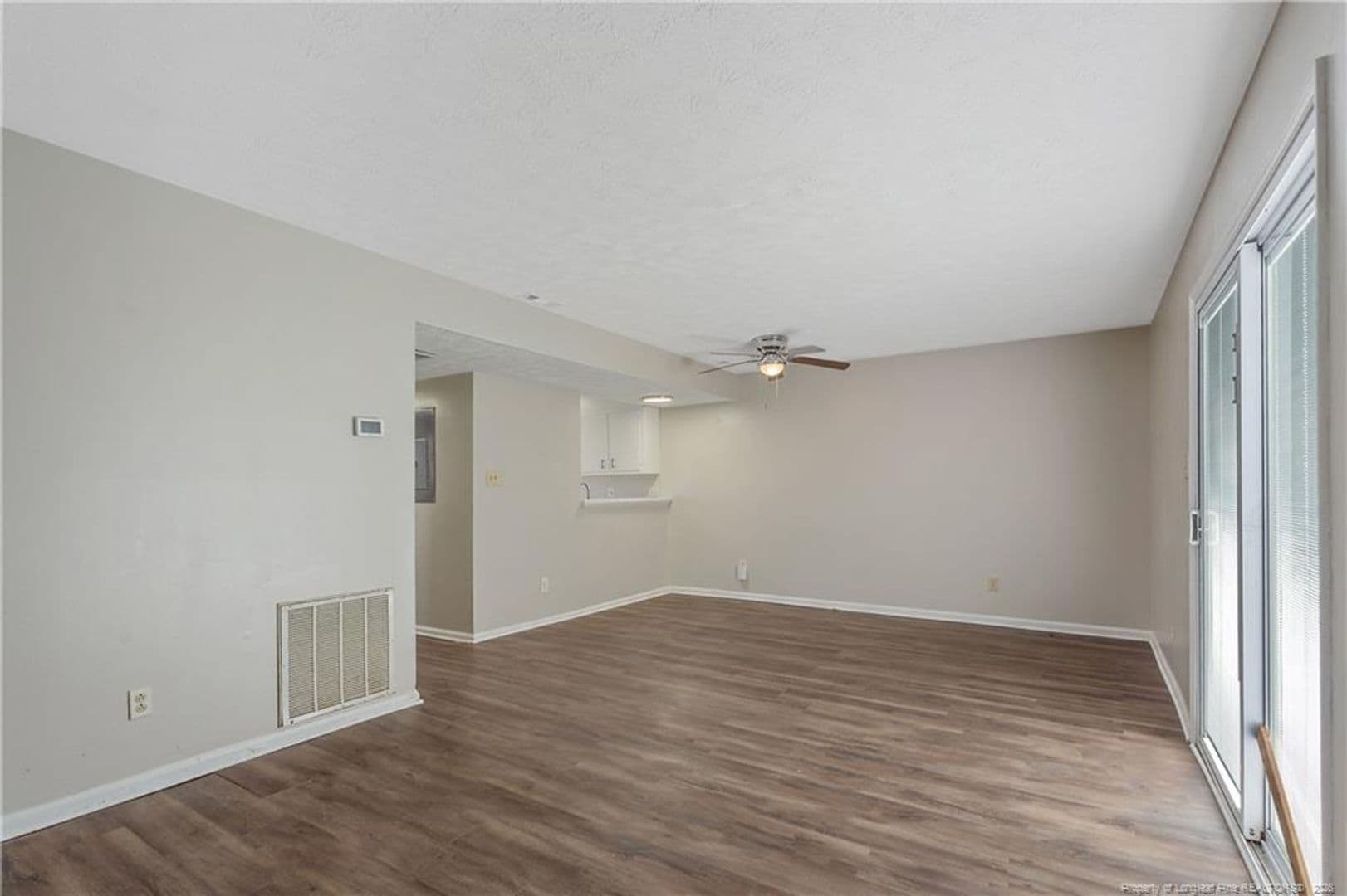 Fayetteville House: 416 Kirkcaldy