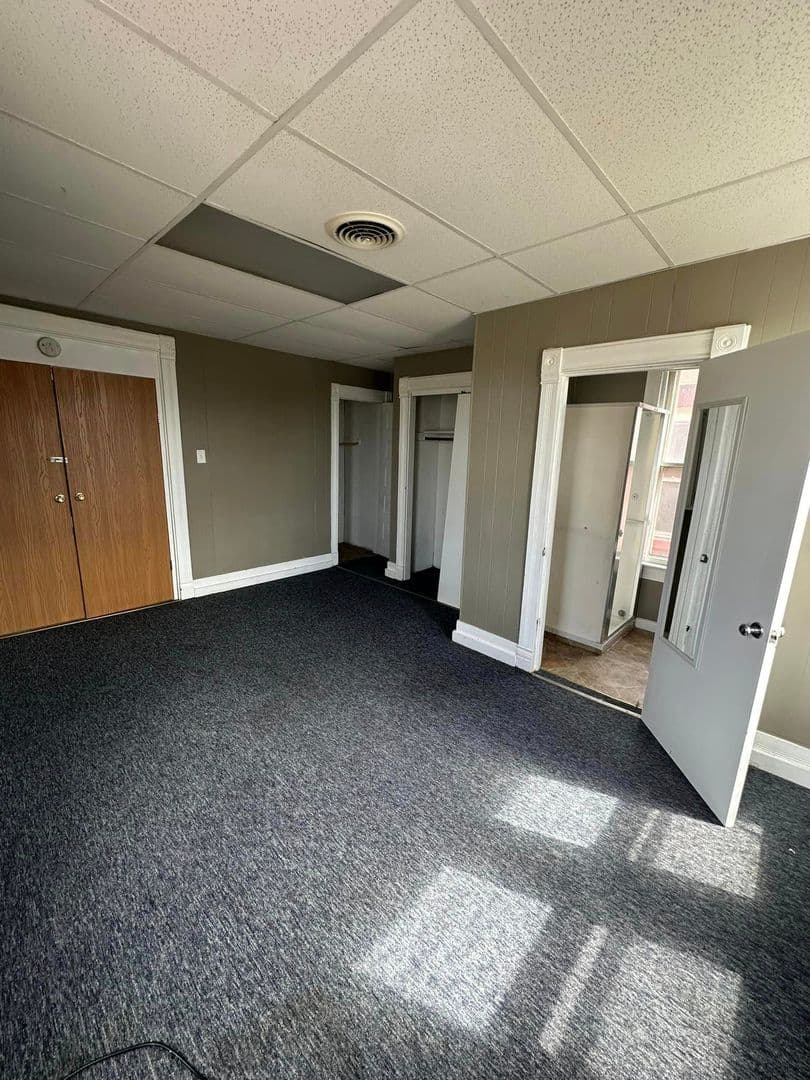Quincy Apartment: 1301 Spring St