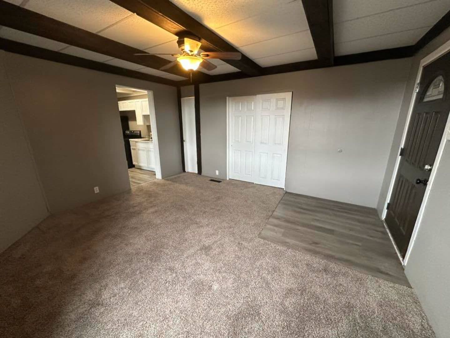Quincy Apartment: 426 S. 12th St.