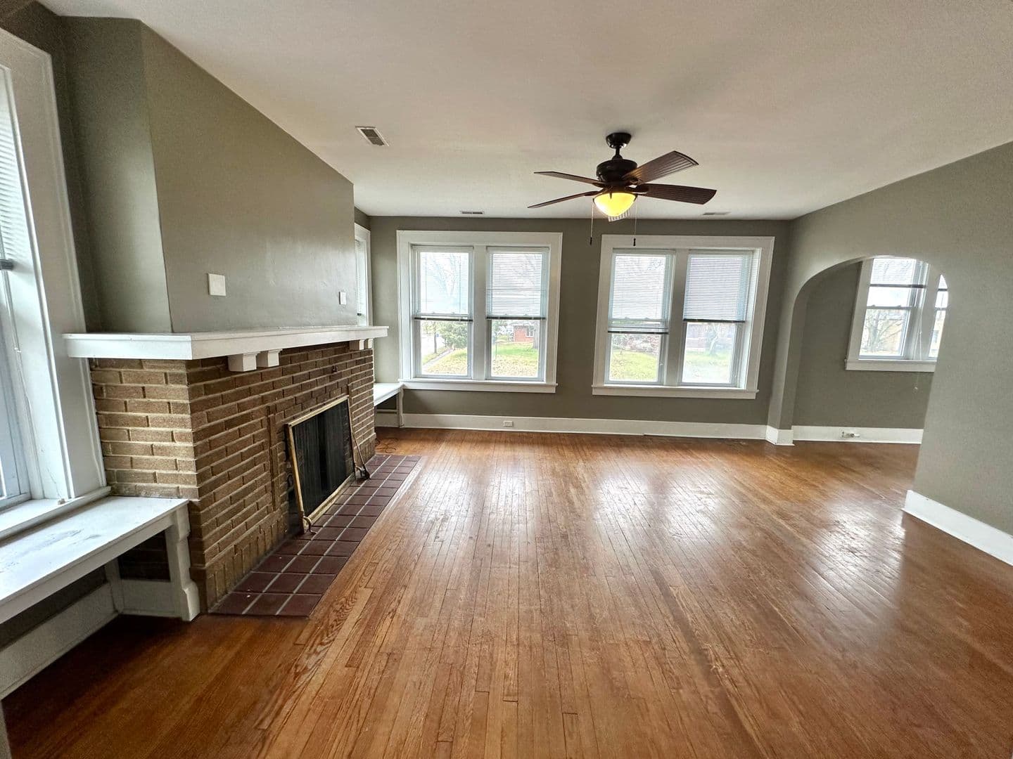 Quincy Apartment: 2200 Broadway