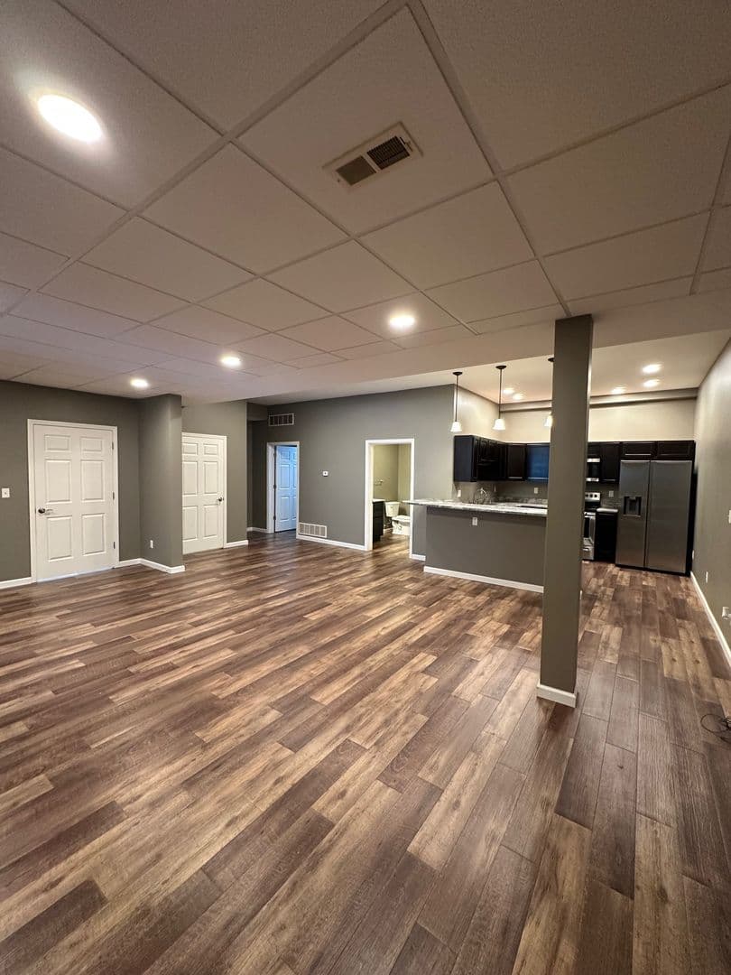 Quincy Apartment: 327 S. 8th St. - 330 S. 9th St.