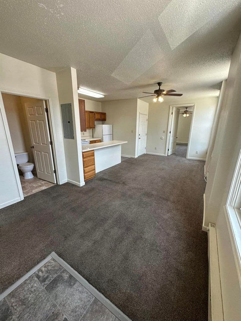 Quincy Apartment: 826-828 York St.
