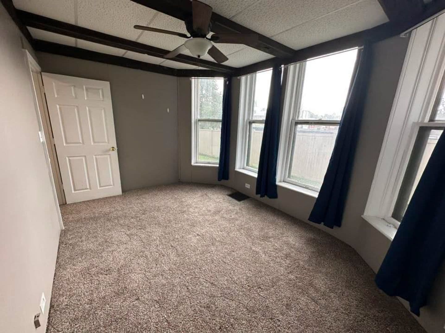 Quincy Apartment: 426 S. 12th St.
