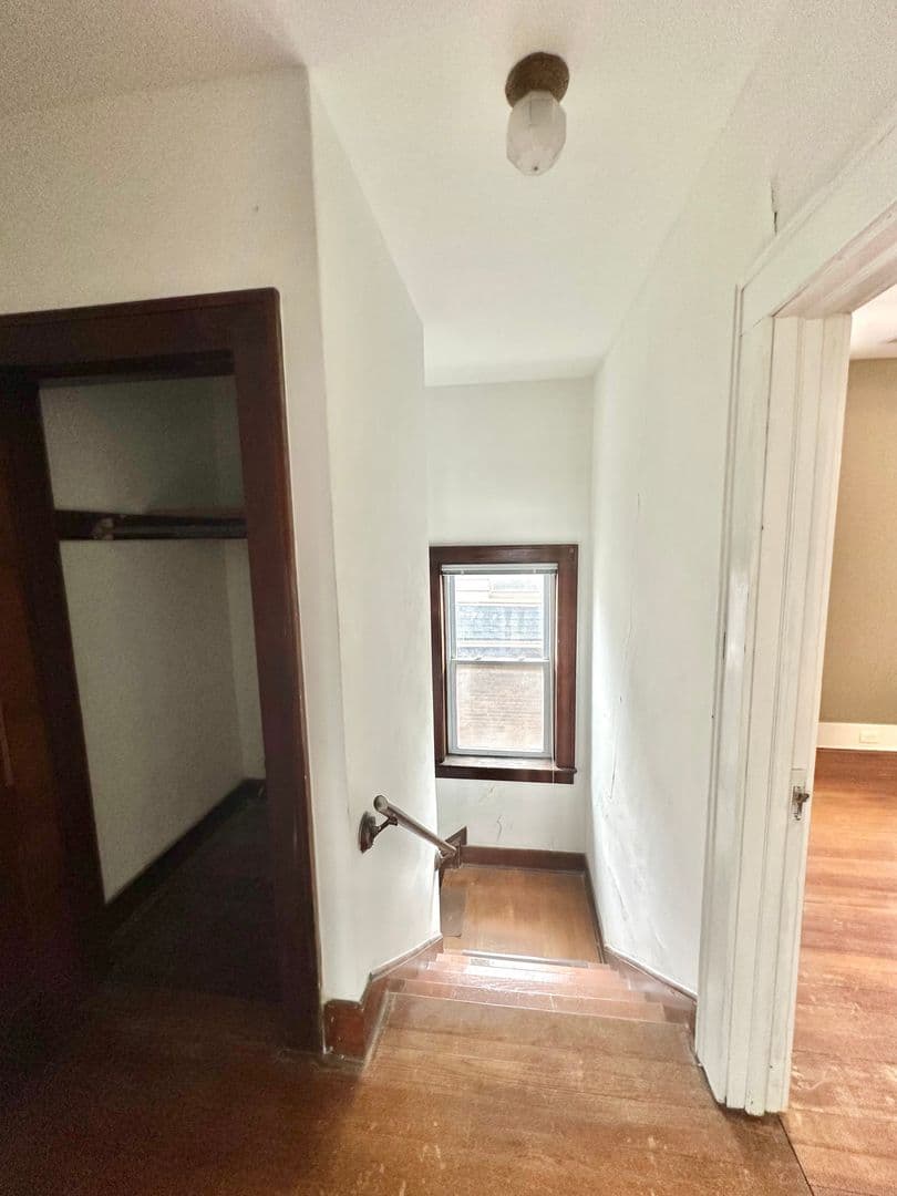Quincy Apartment: 2200 Broadway