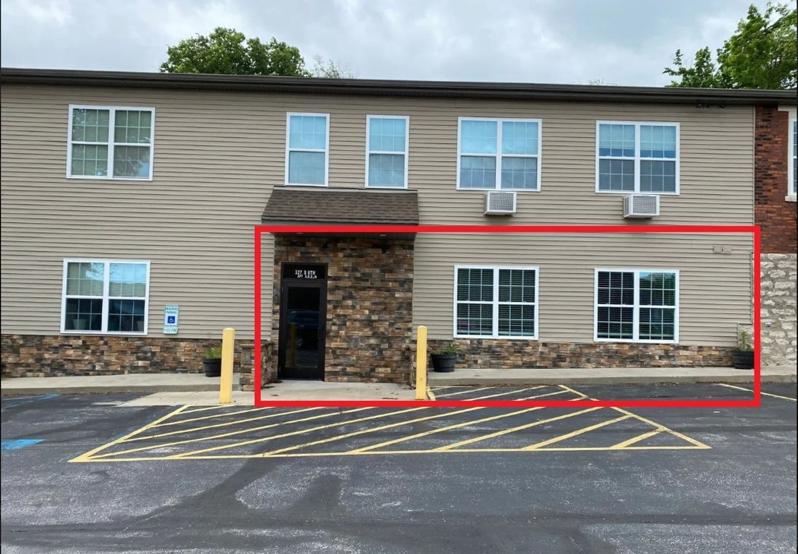 Quincy Apartment: 327 S. 8th St. - 330 S. 9th St.