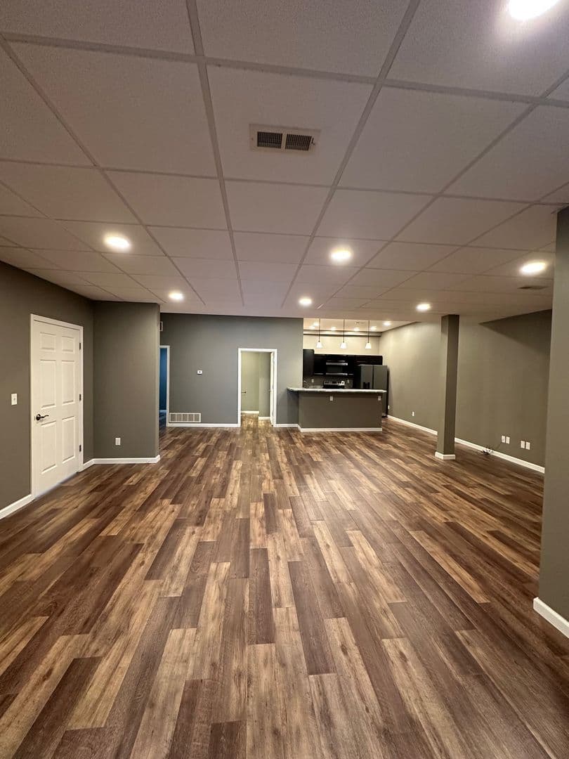Quincy Apartment: 327 S. 8th St. - 330 S. 9th St.