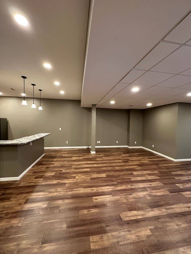 Quincy Apartment: 327 S. 8th St. - 330 S. 9th St.