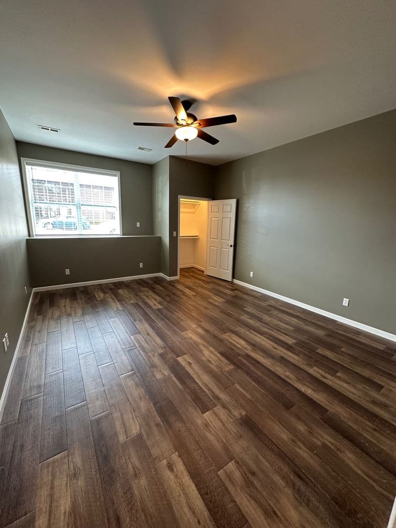 Quincy Apartment: 327 S. 8th St. - 330 S. 9th St.