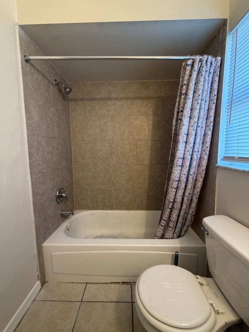 Tampa House: 1617 E. Sitka St.