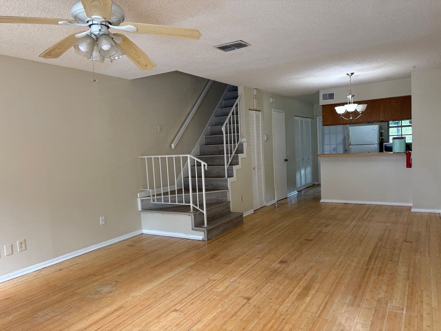 Temple Terrace House: 11329 Grandville Dr
