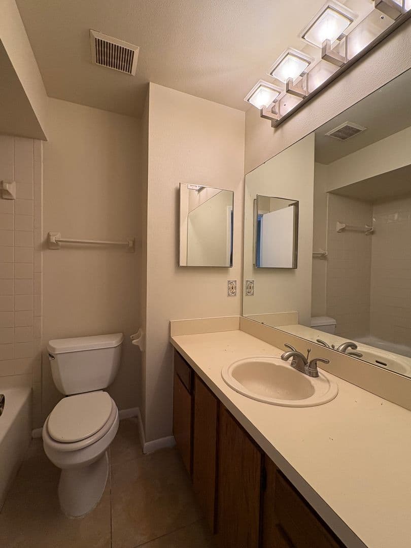 Temple Terrace House: 11329 Grandville Dr