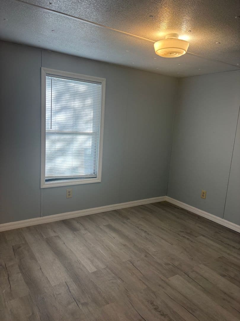 Thonotosassa House: 11640 County Rd 579