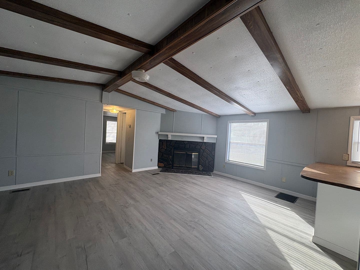 Thonotosassa House: 11640 County Rd 579