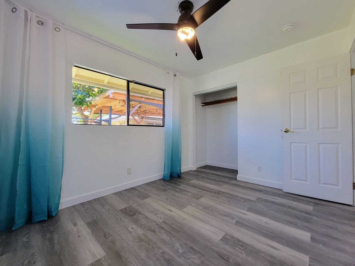 Honolulu House: 6164 Kalanianaole Hwy