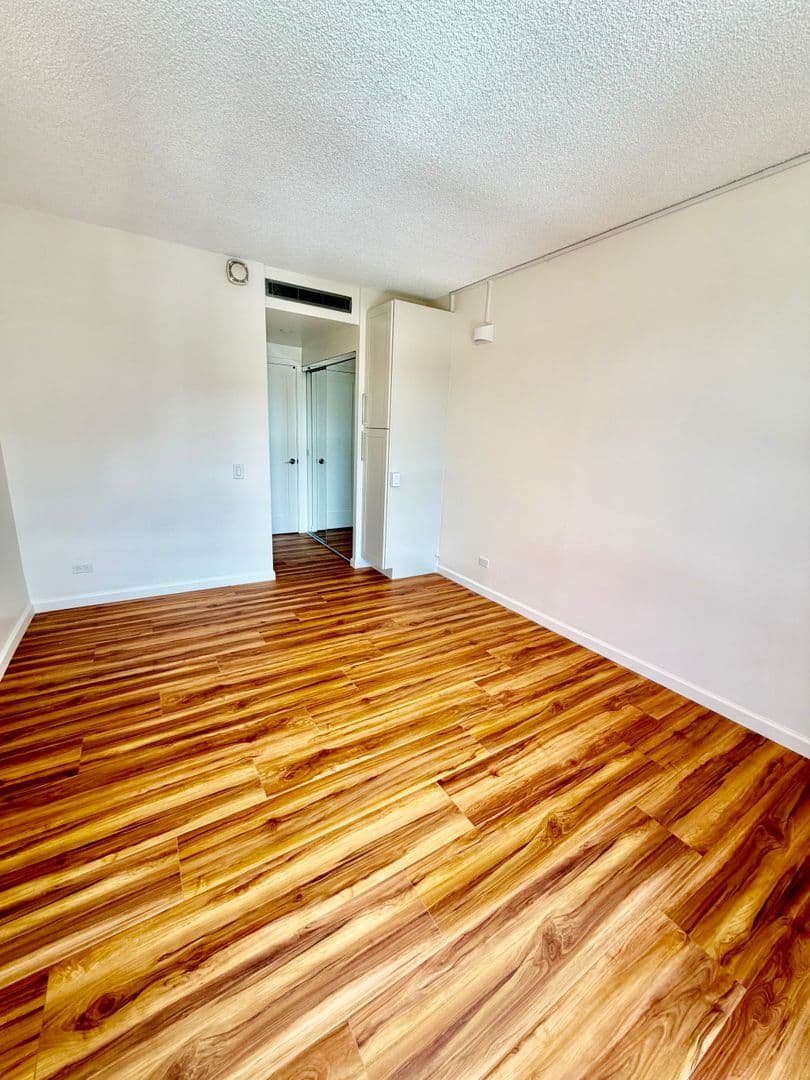 Honolulu Condo: 700 Richards St. #2104