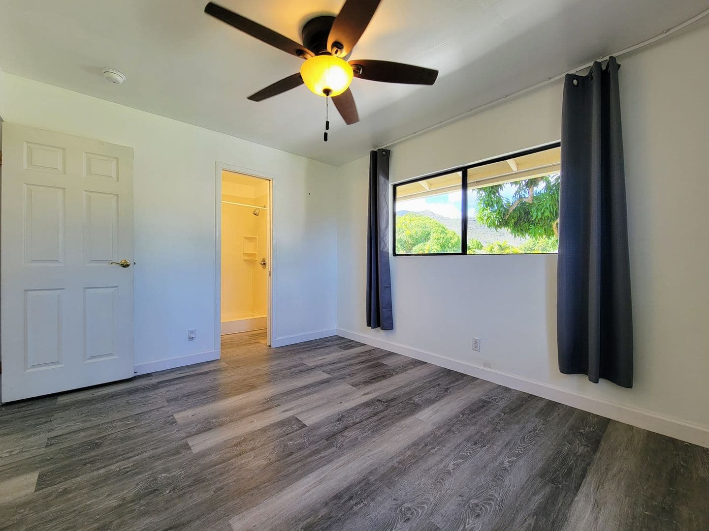 Honolulu House: 6164 Kalanianaole Hwy
