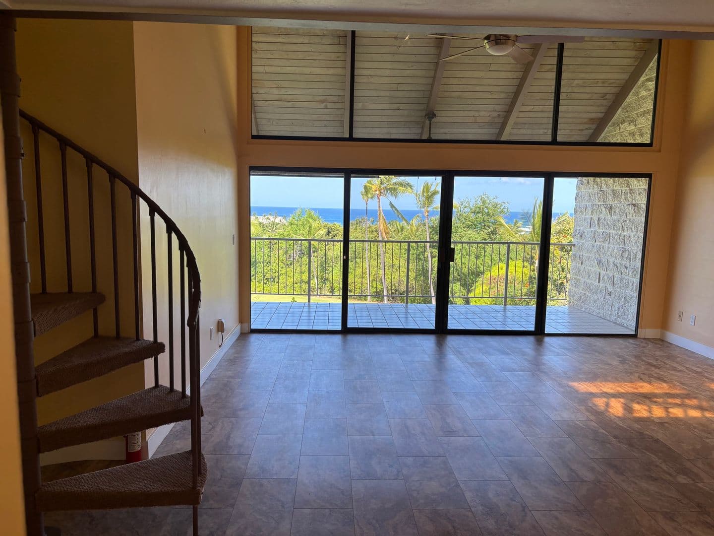 Kailua-Kona Condo: 78-7070 Alii Drive, #A-302