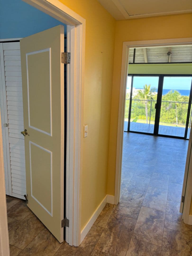 Kailua-Kona Condo: 78-7070 Alii Drive, #A-302