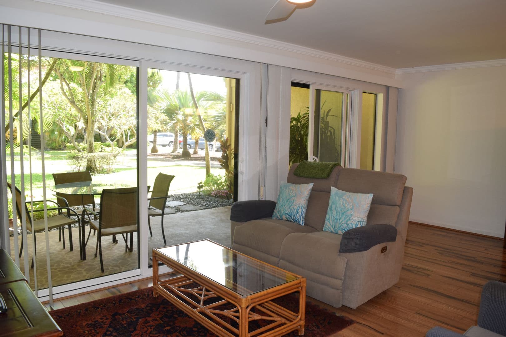 Kihei Condo: 1450 S Kihei Rd, D103