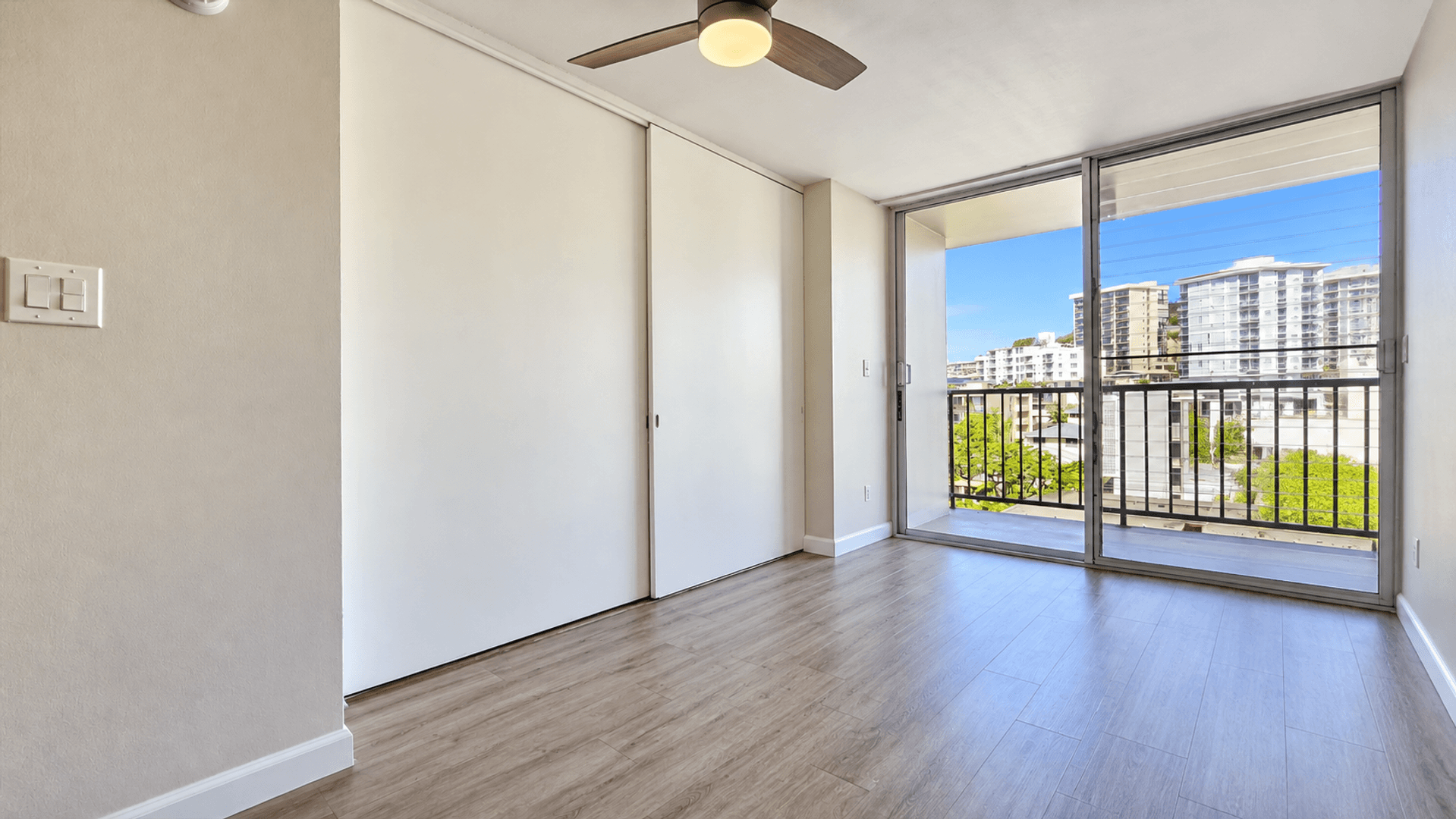 Honolulu House: 1535 Pensacola St. Apt.605