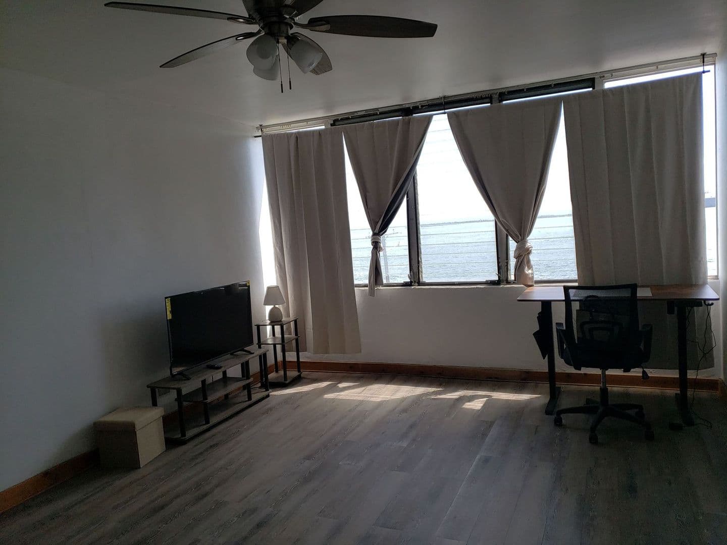 Kahului Condo: 111 Kahului Beach Road, A414