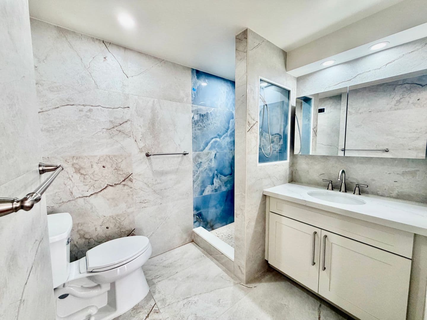Honolulu Condo: 700 Richards St. #2104