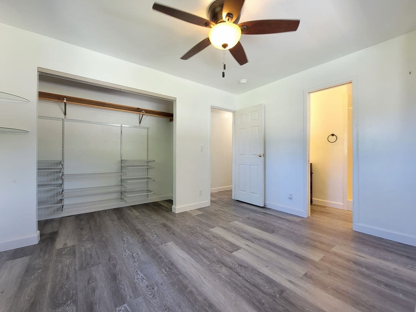 Honolulu House: 6164 Kalanianaole Hwy