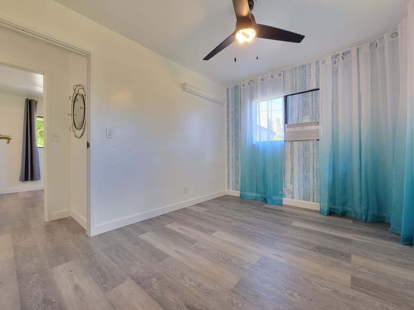 Honolulu House: 6164 Kalanianaole Hwy