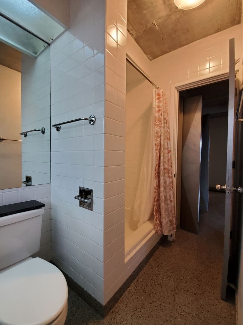 Honolulu Condo: 2118 Kuhio Ave #603