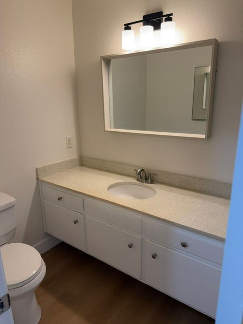 Oxnard Apartment: 1815 Gina Drive