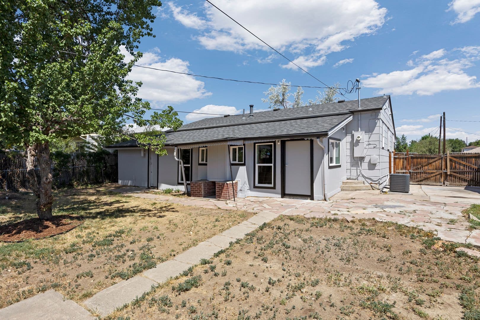 Denver House: 1880 W Arkansas Ave