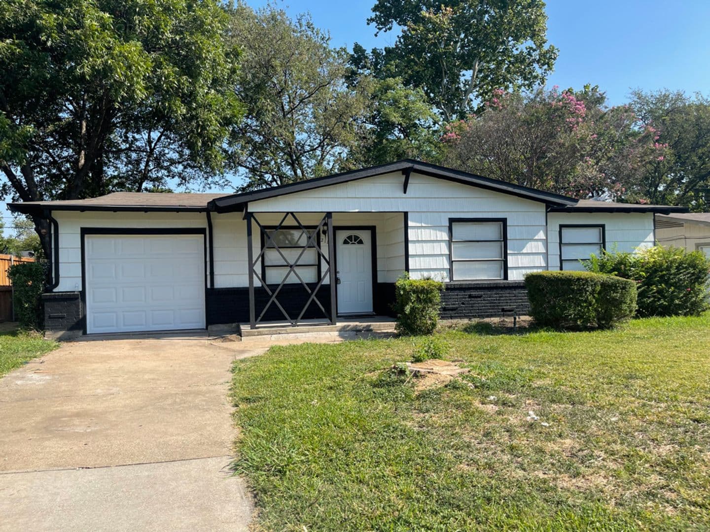 Arlington House: 2113 Cloverdale St.