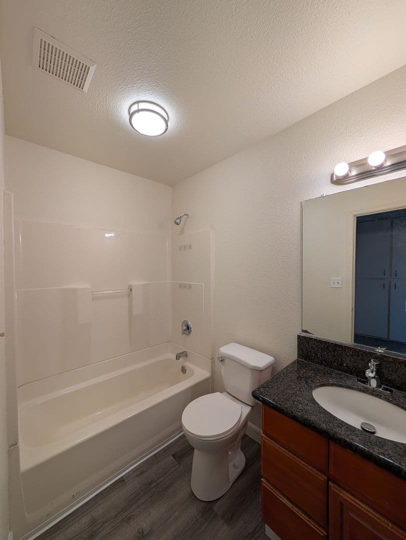 Rancho Cordova Apartment: 2729-2733 El Parque Rancho Cordova