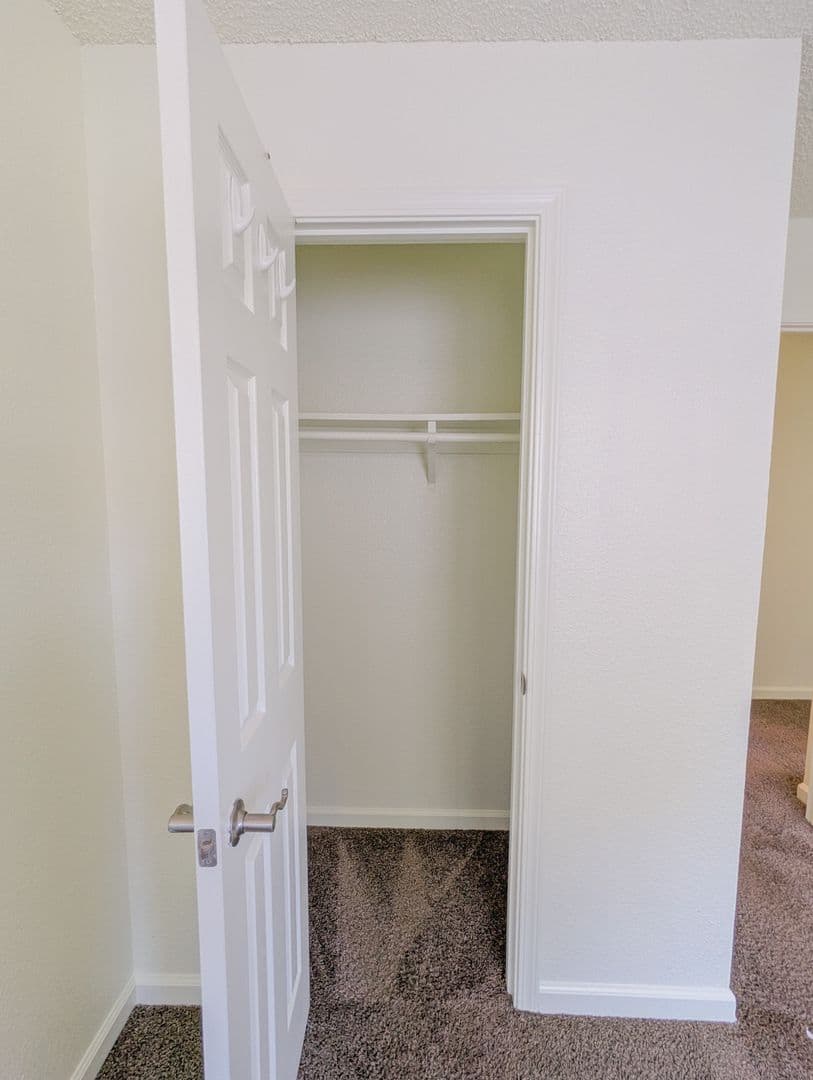 Rancho Cordova Apartment: 2729-2733 El Parque Rancho Cordova