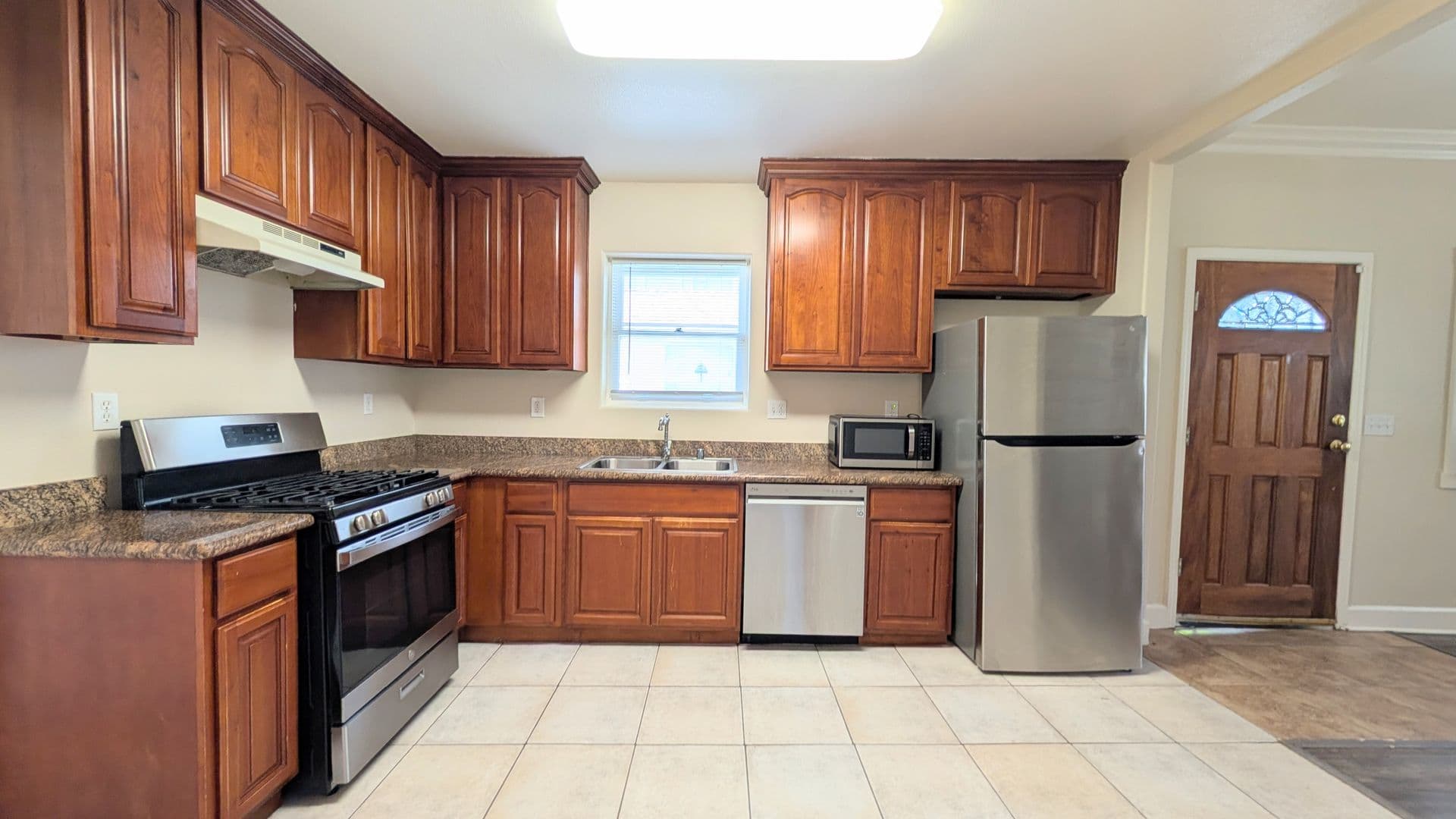 SACRAMENTO House: 417 11TH STREET